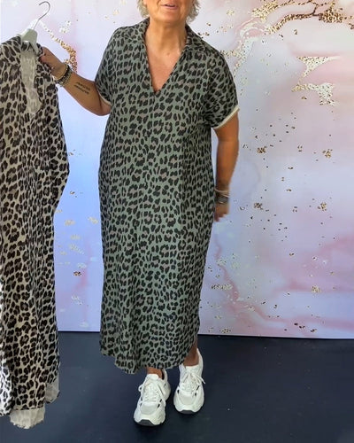 Elegant og behagelig leopardkjole